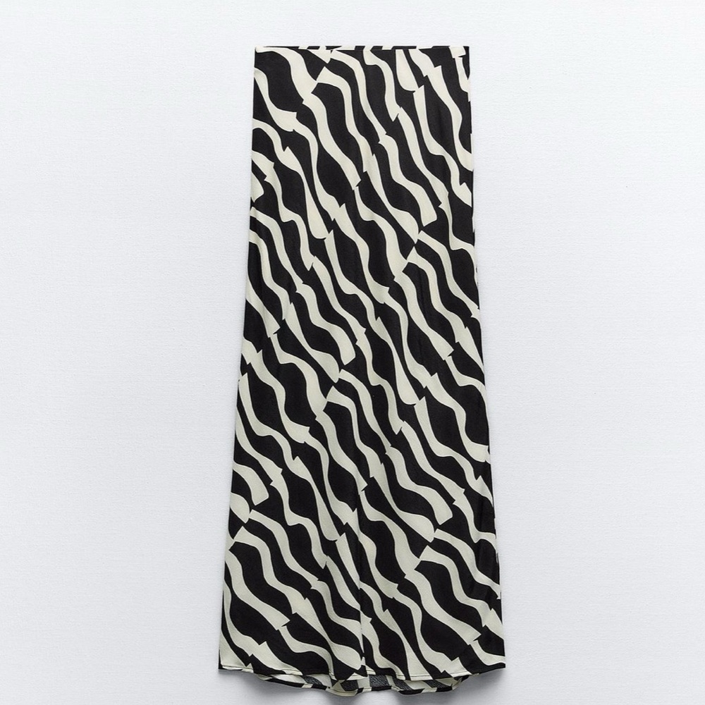 PRINTED MIDI SKIRT - Black and White - Zara